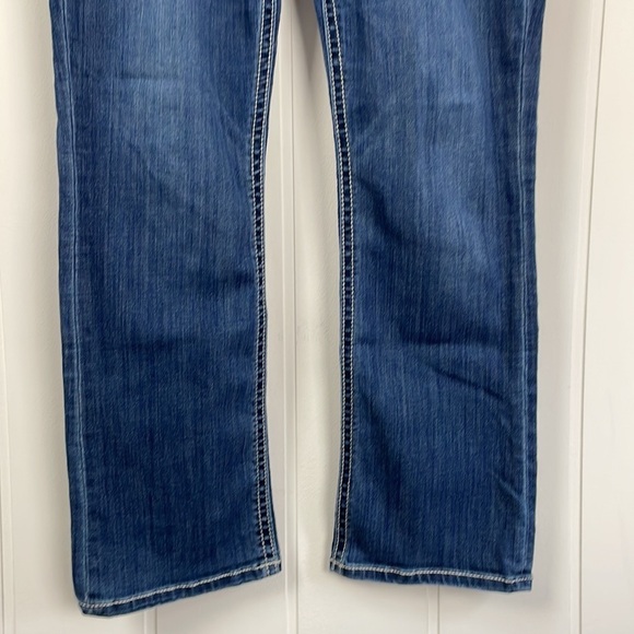 Express Barely Boot Mid Rise Jean Women's 14 Short Five Pocket Styling Comfy - Picture 5 of 14